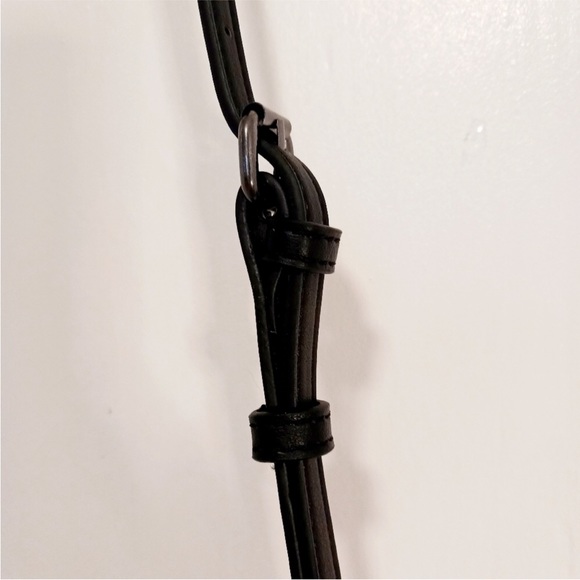 SOLD -MYSTERY NWOT Simply Vera Wang Black Faux Leather Crossbody NWOT - Picture 11 of 12